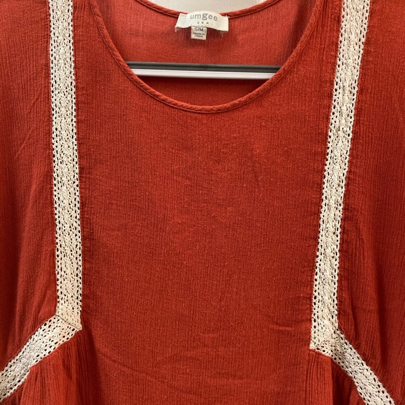 Umgee Rust Split-side Top - Picture 2 of 5